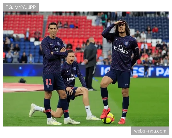 巴黎圣日耳曼客战摩纳哥前瞻：榜首对决将检验姆巴佩离队后全新攻防体系